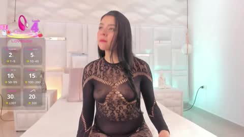 helem  online show from October 11, 1:31 pm