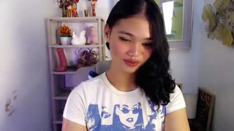 Snapshot of im_hotsambabexxx chatting on June 23, 2:15 pm im_hotsambabexxx online show from June 23, 2:15 pm