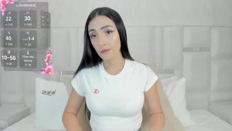 Snapshot of im_isabella1 chatting on May 14, 8:37 pm im_isabella1 online show from May 14, 8:37 pm