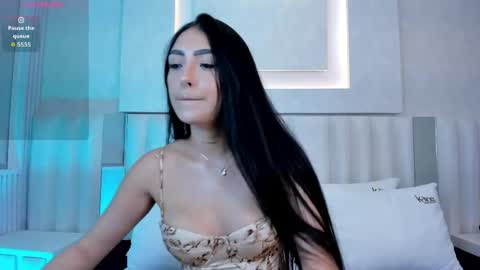 Snapshot of im_isabella1 chatting on May 15, 9:22 pm im_isabella1 online show from May 15, 9:22 pm