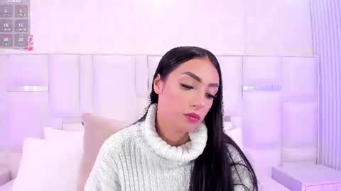 Snapshot of im_isabella1 chatting on June 13, 8:40 pm im_isabella1 online show from June 13, 8:40 pm