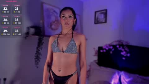 Snapshot of im_isabellaa chatting on April 1, 11:24 pm Isa online show from April 1, 11:24 pm