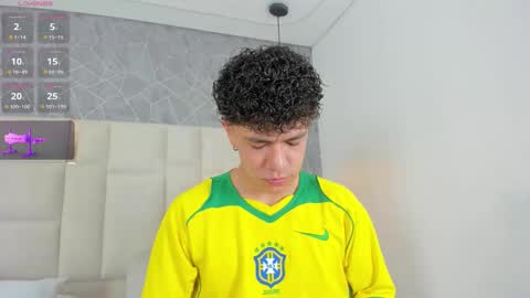 Snapshot of im_joel_ chatting on March 17, 4:06 am JOEL online show from March 17, 4:06 am