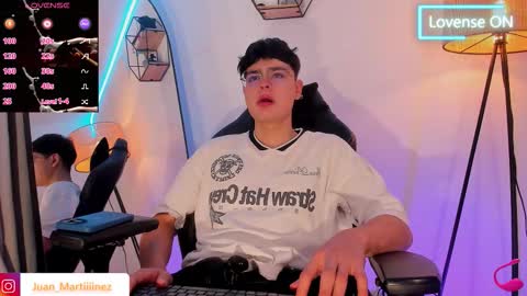 Snapshot of im_juaniito chatting on October 5, 4:11 am 40 OFF TODAY online show from October 5, 4:11 am