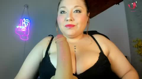 Snapshot of im_karoline chatting on July 20, 5:44 am Karoline online show from July 20, 5:44 am