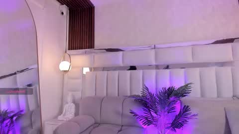 Snapshot of im_kazumi chatting on November 17, 12:44 pm Kazumi online show from November 17, 12:44 pm