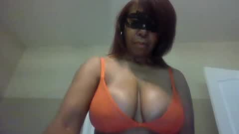 Snapshot of im_laa30z chatting on May 21, 1:18 pm weet exy Cougar online show from May 21, 1:18 pm
