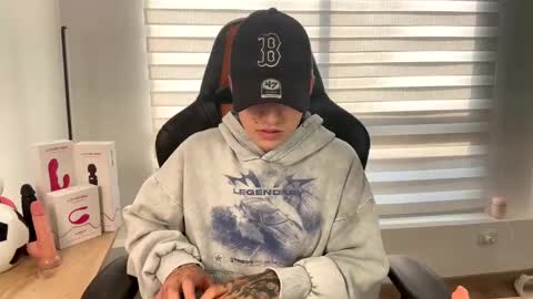 Laia online show from January 17, 9:39 pm