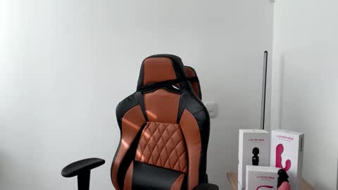 Laia online show from January 24, 9:15 pm