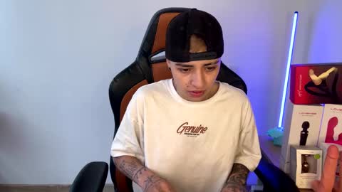 Laia online show from February 17, 1:10 pm