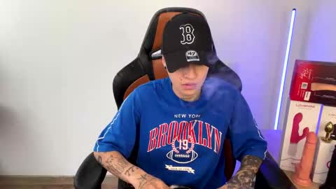 Laia online show from February 21, 8:16 pm