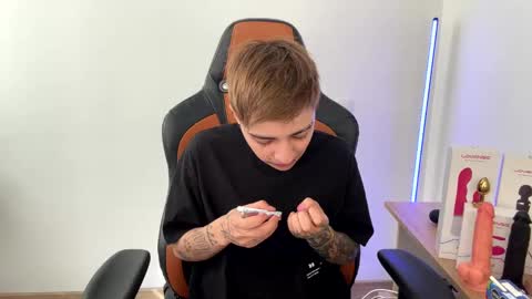 Laia online show from February 25, 8:19 pm