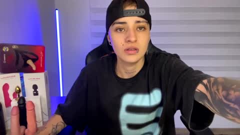 Laia online show from March 12, 2:52 am