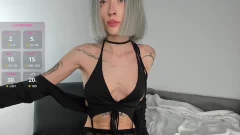 Im Lure online show from May 3, 5:52 pm