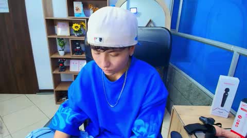 mathias online show from November 29, 2:36 am