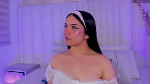 im_miadoll online show from May 6, 12:21 pm