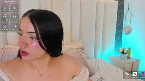 im_miadoll online show from May 25, 12:33 pm