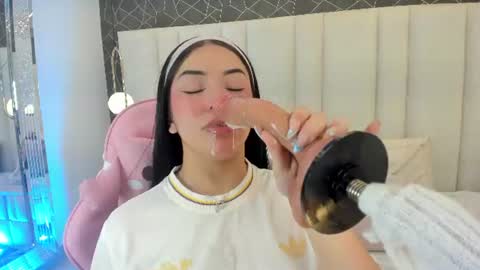 im_miadoll online show from June 12, 12:59 pm