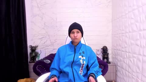 im_milan_rs online show from February 9, 1:00 am