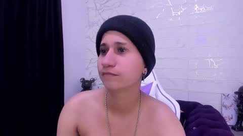 im_milan_rs online show from February 11, 7:23 am