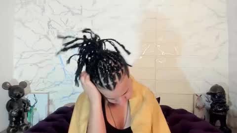 im_milan_rs online show from February 27, 6:40 am