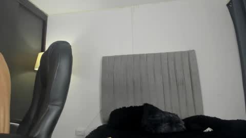 thomas online show from March 2, 12:45 pm