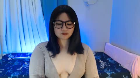 Snapshot of im_ur_cutiewife chatting on September 13, 9:25 pm cherryl online show from September 13, 9:25 pm