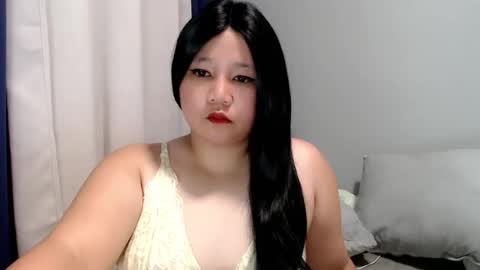 Snapshot of im_ur_cutiewife chatting on October 15, 6:35 am cherryl online show from October 15, 6:35 am