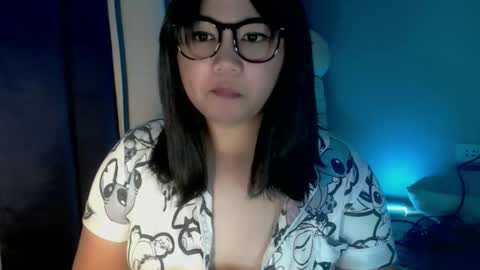 Snapshot of im_ur_cutiewife chatting on November 14, 8:29 pm cherryl online show from November 14, 8:29 pm