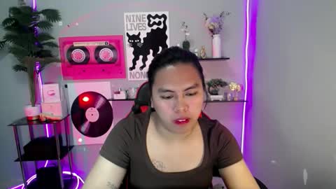 kyline online show from April 7, 11:37 pm