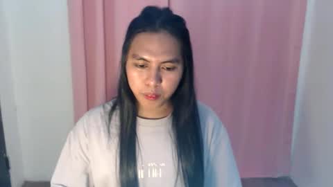 Snapshot of im_ur_girl_demure chatting on May 5, 2:47 pm kyline online show from May 5, 2:47 pm