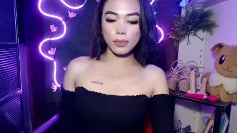 Snapshot of im_urlovergirlxxx chatting on November 7, 4:56 am Hii love online show from November 7, 4:56 am