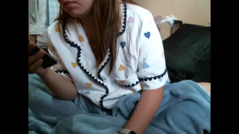 Snapshot of im_your_secret chatting on November 3, 6:14 am im_your_secret online show from November 3, 6:14 am