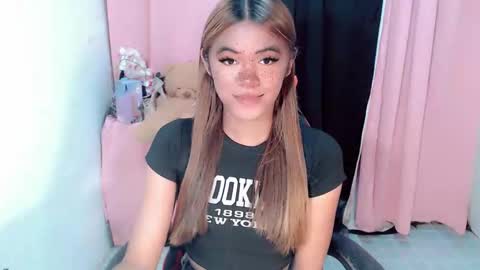 im_yourfairyannaxx online show from February 17, 5:04 am