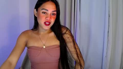 im_yourgirlnextdoor_venuz online show from September 11, 12:00 am