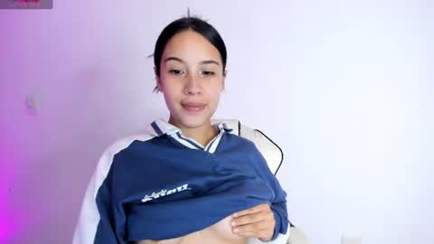 Snapshot of imcharlot_ chatting on June 23, 3:48 am charlot online show from June 23, 3:48 am
