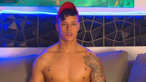 Snapshot of imconor chatting on December 27, 1:43 am imconor online show from December 27, 1:43 am