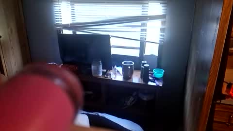 Snapshot of imdown2party chatting on April 15, 1:23 am imdown2party online show from April 15, 1:23 am