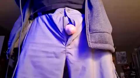 Iminyourroom online show from March 6, 10:56 am