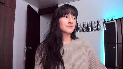 Snapshot of imlenka chatting on February 28, 12:44 am Lenka online show from February 28, 12:44 am