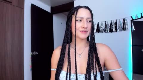 Snapshot of imlenka chatting on March 12, 12:28 am Lenka online show from March 12, 12:28 am