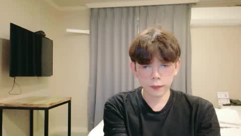 Snapshot of imlowerlife chatting on January 13, 2:55 pm imlowerlife online show from January 13, 2:55 pm