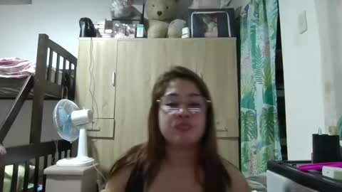 Snapshot of immaculate02 chatting on December 15, 7:46 am Immaculate02 online show from December 15, 7:46 am