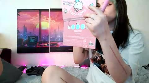 Snapshot of immortal_fuckers chatting on October 24, 4:09 am Sam and Jen online show from October 24, 4:09 am