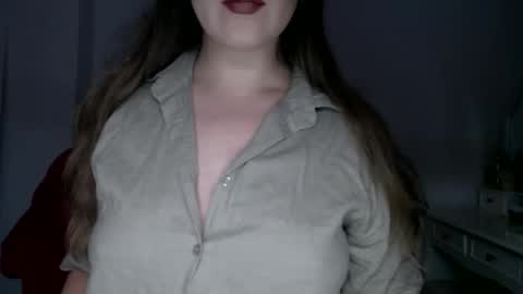 Pola online show from October 16, 9:05 pm