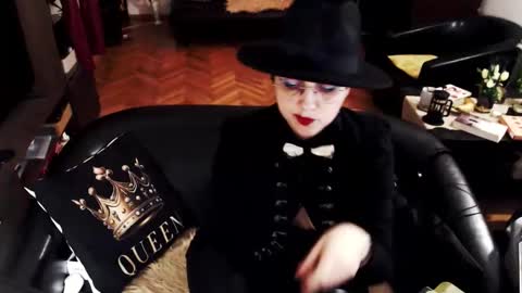 Empress online show from April 28, 2:27 am