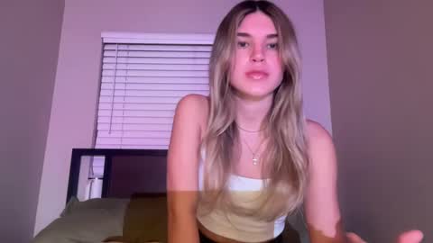 Snapshot of imrubyy chatting on January 8, 3:08 am RUBYY 3 online show from January 8, 3:08 am