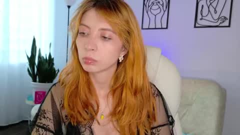 Sienna online show from October 3, 9:23 pm