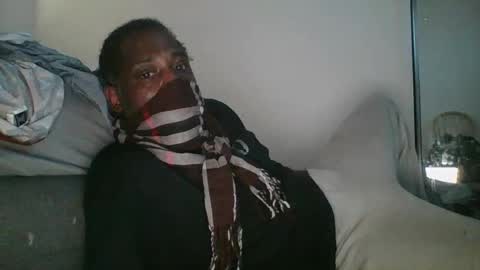 Snapshot of imthehornyest chatting on September 19, 12:12 am imthehornyest online show from September 19, 12:12 am