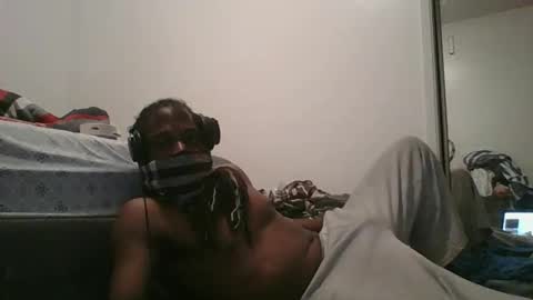 Snapshot of imthehornyest chatting on October 24, 12:52 am imthehornyest online show from October 24, 12:52 am